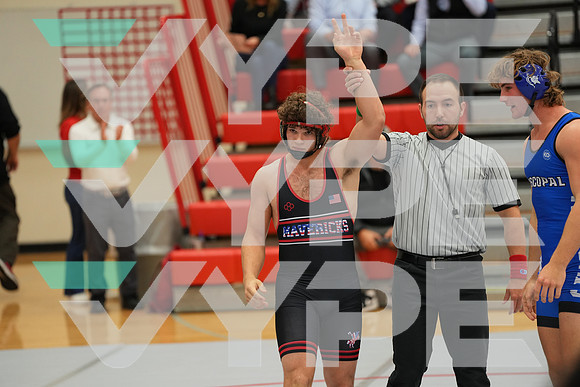 21-SJS_WRESTLING-(HINSON)