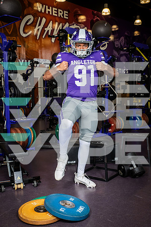 ANGLETON_FB_7413-(WRIGHT)