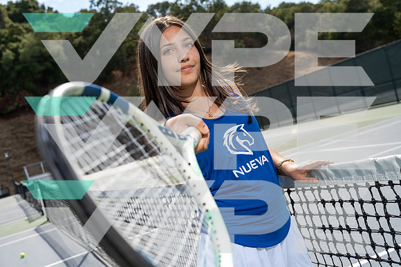 NUEVA_TENNIS_SNY00092-(COLLIER)