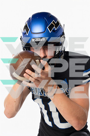 SNY00112-CLEARSPRINGS_FOOTBALL-(COLLIER)