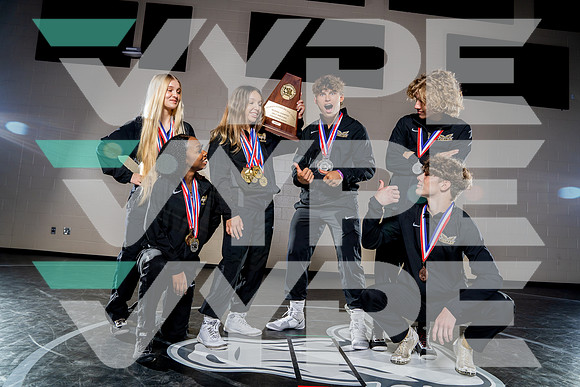 FOSTER_WRESTLING_TEAM_Cannon Kampwerth, Jeanie Hawkins, Madison Canales-(BCC)