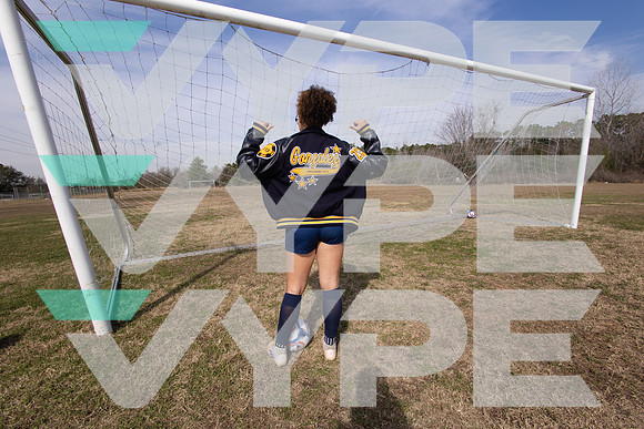 NIMITZ_SOCCER_GIRLS_0402--(BROWN)