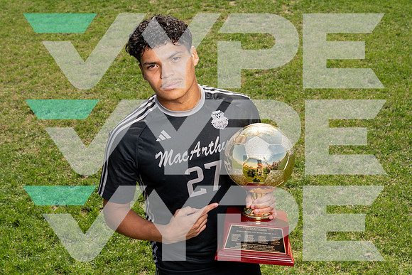 MACARTHUR_SOC_BOYS_00427-(COLLIER)