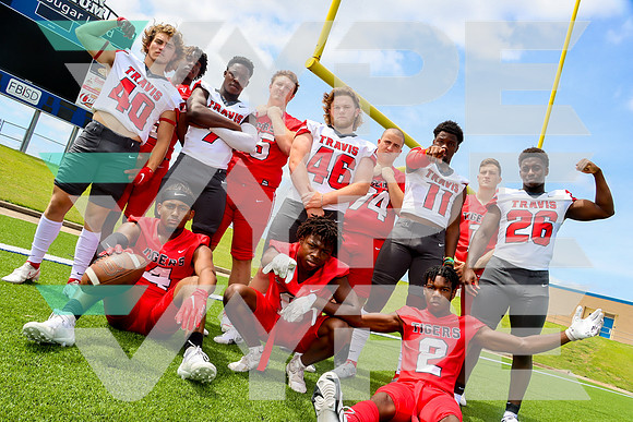 TRAVIS_FB-(LORINCOOK)-3