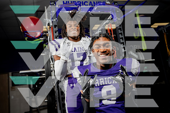 KLEIN_CAIN_FB_Davin Martin, Isaiah Byrd-(BCC)-4