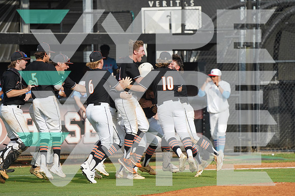 248_SPX_ANTONIAN_BSBL_AREA_PLAYOFF__220504-(BCC)