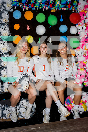 SPX_VB_TEAM_Ella Gabrych, Laura Jones, Mia Santiago_IMG_9975-(KENNEDI)