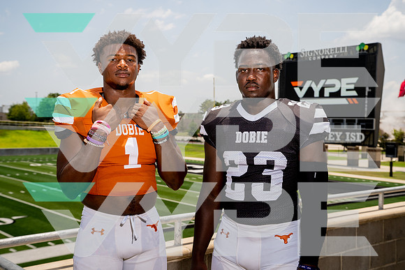 DOBIE_FB_04680-(BCC)