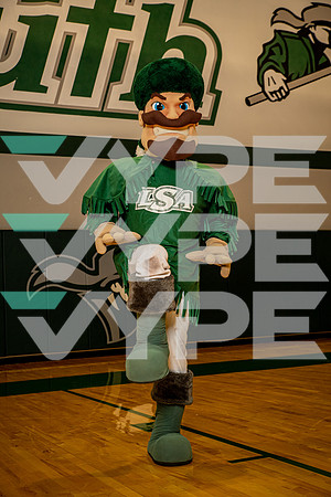 LSA_CHEER_MASCOT_0320-(WRIGHT)