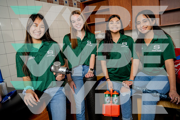 STRATFORD_SPORTSMED_TEAM_Nicole Nop, Patricia Flores, Peyton Whitton, Tatiana Vazquez_03-(BCC)