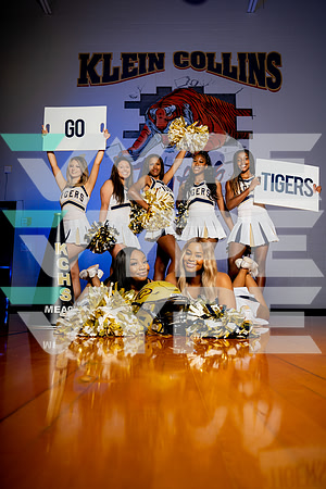 KLEIN_COLLINS_CHEER_TEAM_Bella Grace Dilworth, Jordyn Lessing, Makenzi Jones, Meagan Gatlin, Rion Robinson, Scotlyn Jones, Taylor Mackey-(HARTOJO)-2