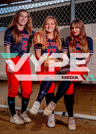 Lake Travis_Adele Benny, Jessica Day, Kaitlyn Schoonmaker-35