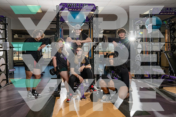 WILLIS_POWERLIFT_TEAM_Caleb Fletcher, Christian Hall, Emily Vaughn, Ford Ivey, Garrett Loar, MaKinna Kleb-(BCC)