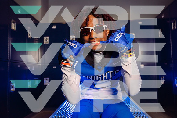 EPISCOPAL_FB_ANDRE THOMPSON-(HARTOJO)