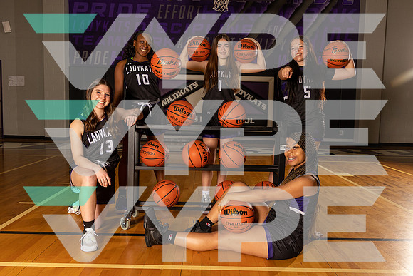 WILLIS_GBB_TEAM_Elle Wienecke, Essence Traylor, Lucyna Smith, Seraiah Davis, Teresa Garcia Cuasante-(BROWN)-4