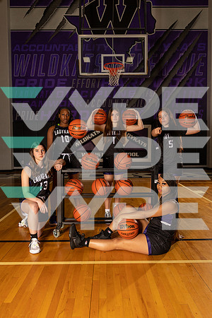 WILLIS_GBB_TEAM_Elle Wienecke, Essence Traylor, Lucyna Smith, Seraiah Davis, Teresa Garcia Cuasante-(BROWN)-3