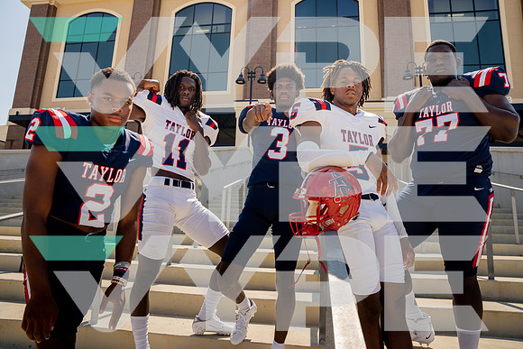 ALIEF_TAYLOR_FB_05505-(HARTOJO)