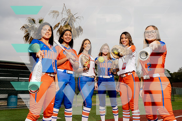 GRAND_OAKS_SFBL_TEAM_Abby Garza, Allie Hagebusch, Avery Pemberton, Gigi Rivera, Kourtney Bellinger, Morgan Yeager-(HARTOJO)