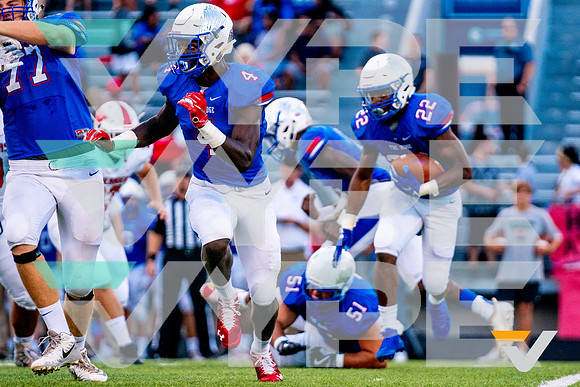 16-TWHS_OAK_RIDGE_FB_Alton Mccaskill, Kywon Morgan-(BCC)