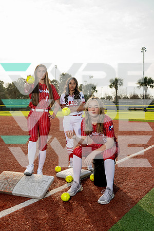 CROSBY_SFBL_TEAM_Jorde Wilkins, Katlyn Clark, Madison Garcia-(HARTOJO)