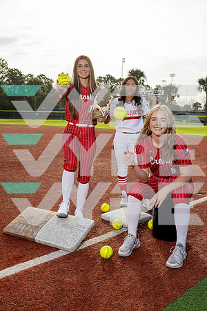 CROSBY_SFBL_TEAM_Jorde Wilkins, Katlyn Clark, Madison Garcia-(HARTOJO)-2