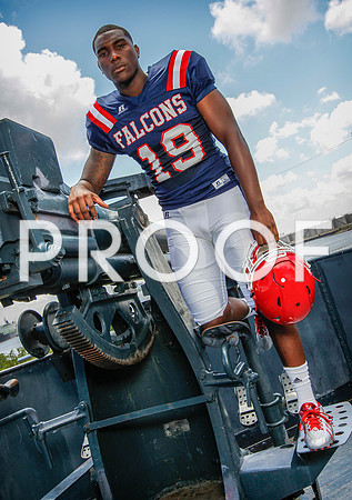VYPEfootballpreview2014_035