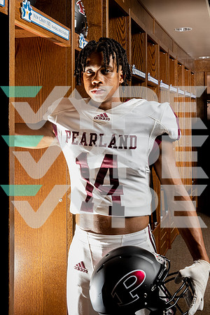 PEARLAND_FB_1816-(DELEON)
