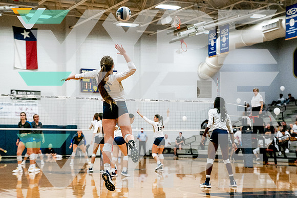 14-KLEIN_KLEINCOLLINS_VB_Emma McWhorter-(BCC)