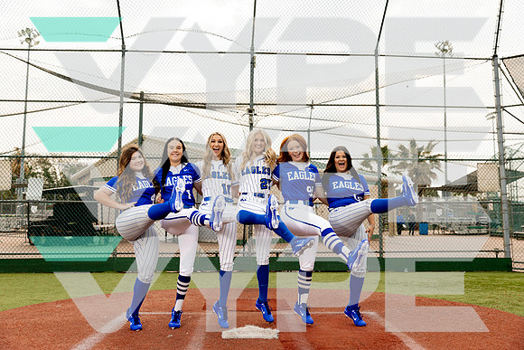 BARBERS_HILL_SFBL_Brookelynn Livanec, Hailey Nutter, Katelynn Cooper, Peyton Heluly, REagan Duty, Sophie Naivar-(DELEON)