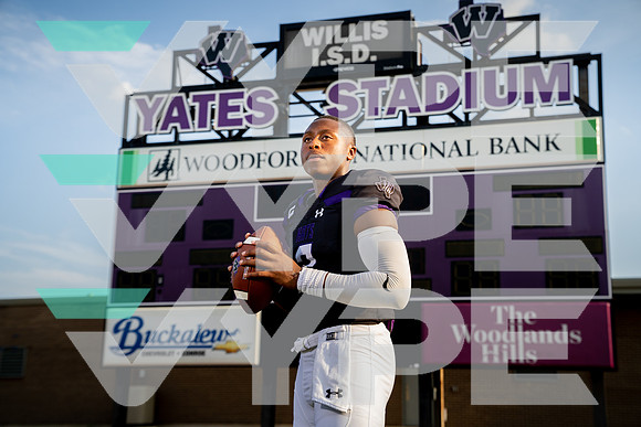 WILLIS_FB_Derek Lagway-(BCC)-8