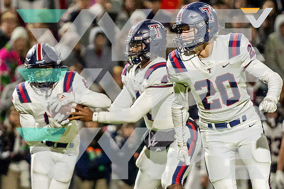 05-TOMPKINS_TRAVIS_FB__Garrett Mack, Marquis Shoulders-(BCC)