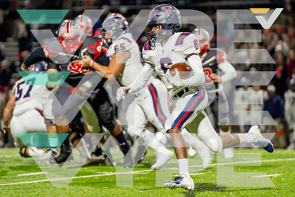 02-TOMPKINS_TRAVIS_FB__Marquis Shoulders-(BCC)