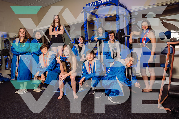FRASSATI_SWIM_TEAM_Ainslie Chun, Alison Voisin, Anna Lackner, Benjamin Fedorux, Christopher Lenz, Jimena De La Maza, Kathryn Vieceli, Kevin Spartz, Luca Fournier, Maddie Killman, Nicolas Martinez_DSC