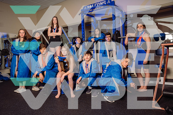 FRASSATI_SWIM_TEAM_Ainslie Chun, Alison Voisin, Anna Lackner, Benjamin Fedorux, Christopher Lenz, Jimena De La Maza, Kathryn Vieceli, Kevin Spartz, Luca Fournier, Maddie Killman, Nicolas Martinez_DSC