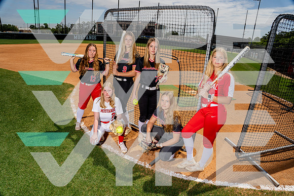 MEMORIAL_SFBL_Brooke Kearns, Campbell Zahn, Elise Adams, Emma Alford, Isabel Heckler, Quicny Basarowich-(BCC)-2