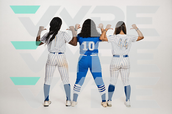 ELKINS_SFBL_Jaila Davis, Liliana Garcia, Victoria Vargas-(COLLIER)-00744