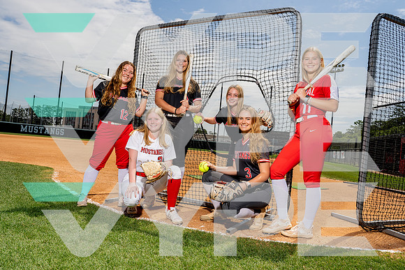 MEMORIAL_SFBL_Brooke Kearns, Campbell Zahn, Elise Adams, Emma Alford, Isabel Heckler, Quicny Basarowich-(BCC)