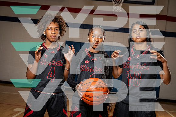 MACARTHUR_GBB_04312-(COLLIER)
