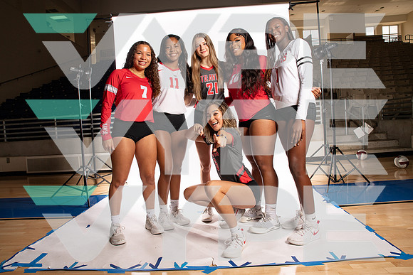 TRAVIS_VB_Amirah Cotton, Ava Williams, Jayla Buford, Jayla McLemore, KAte Cardona, Rylee Wilson-(WRIGHT)