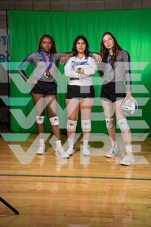 FRASSATI_VOLLEYBALL_Alexis Bodunrin, Marianna Munguia, Natalia Kacprzak-(BCC)-2
