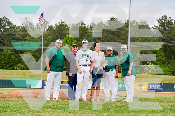 25_TWCA_vs_CRISTOREY_BSBL_SENIORS_Brett Cleveland, Justin Hickman, Stuart York_220421-(BCC)