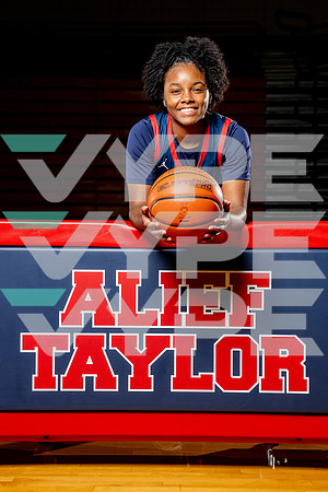 TAYLOR_GBB-(COLLIER)-00148