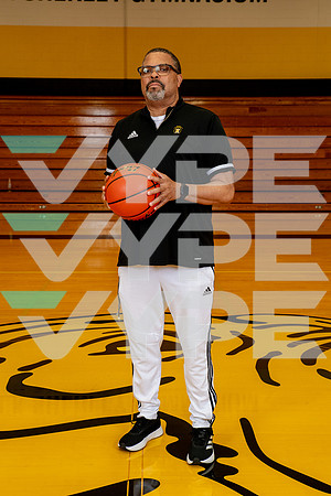 HASTINGS_BB_COACH_-(WRIGHT)