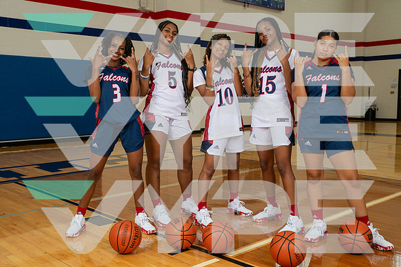 DAVIS_GBB_TEAM_1 Maria Rodriguez, 3 Shanazy Marshall, 5 Tamiah Allen, 10 Deyjah Ray, 15 Terry Mbugua-(WRIGHT)