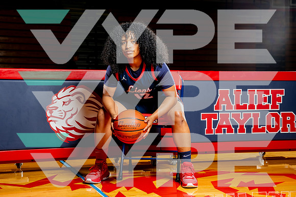 TAYLOR_GBB-(COLLIER)-00078