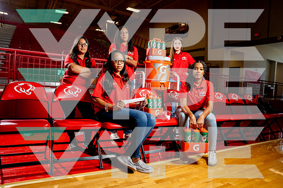 CROSBY_SPORTS_MED_Emily Bedynek, Esmerelda Saenz, Kelbi Maxie, Taylin St. Romain, Taylor McNair-(BCC)-3