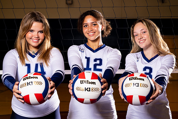 2021-BISH_VB_Amelie Horne, Isabella Kolmel-Vieira, Orla Hamilton-Thompson_50-(BCC)