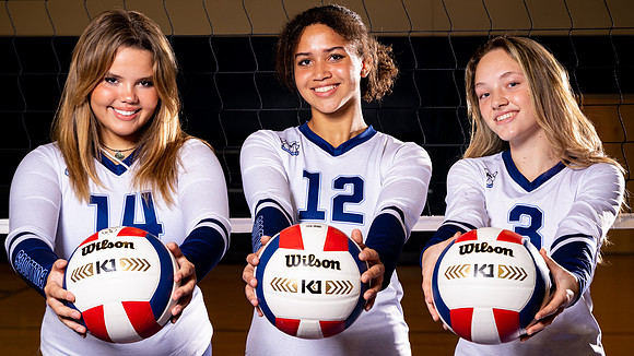 2021-BISH_VB_Amelie Horne, Isabella Kolmel-Vieira, Orla Hamilton-Thompson_51-(BCC)