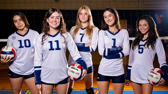 2021-BISH_VB_Chloe Martin, Isabella Rojas, Izzy Nixon, Lauren Stamper_45-(BCC)