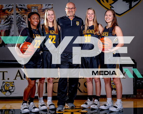 25-SAA_Coach Hollinger, Emily Nelson, Katie Dickerson, Kelly Dickerson, Madison Lucas